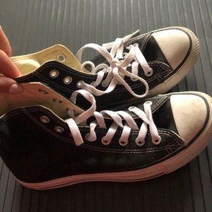 Converse high top size 9